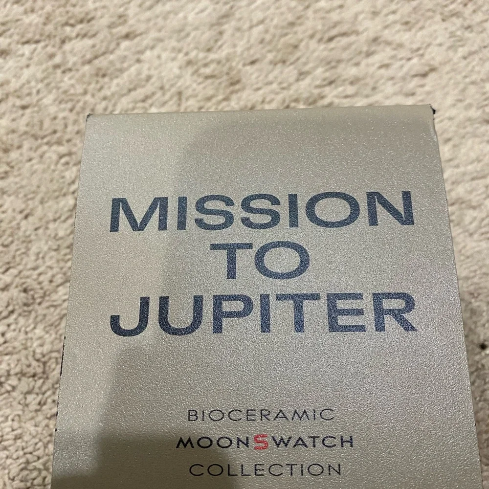 Omega x Swatch Mission to Jupiter Watch - Picture 3 of 4
